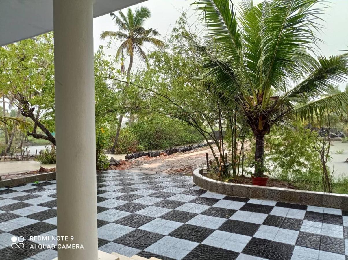 Aqua Green Home Stay Munroe Island Extérieur photo