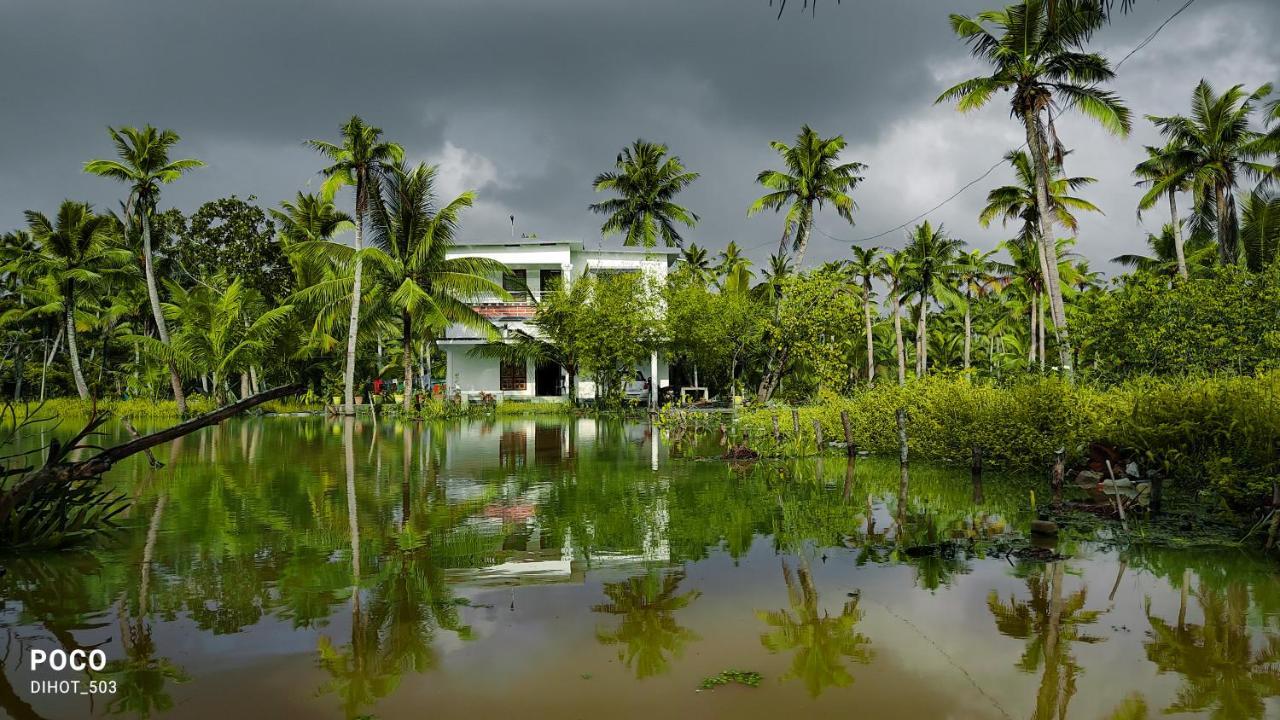 Aqua Green Home Stay Munroe Island Extérieur photo